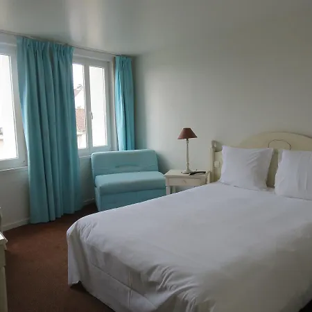 奥帕尔海岸酒店 酒店 埃塔普勒